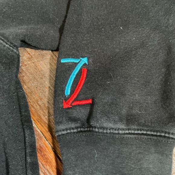 7 Figures Black Embroidered Logo Sweatshirt Size Large - Picture 4 of 6